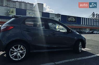 Хетчбек Mazda 2 2008 в 