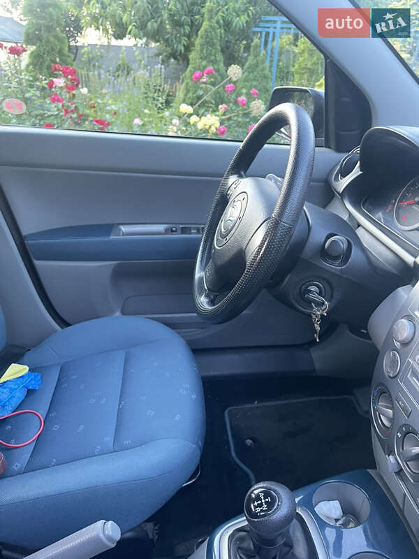 Хэтчбек Mazda 2 2005 в Луцке фото 25 Хэтчбек Mazda 2 2005 в Луцке