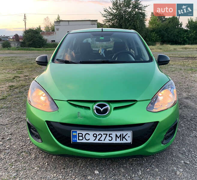 Хэтчбек Mazda 2 2010 в Ходорове