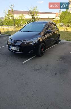 Хетчбек Mazda 2 2011 в Полтаві