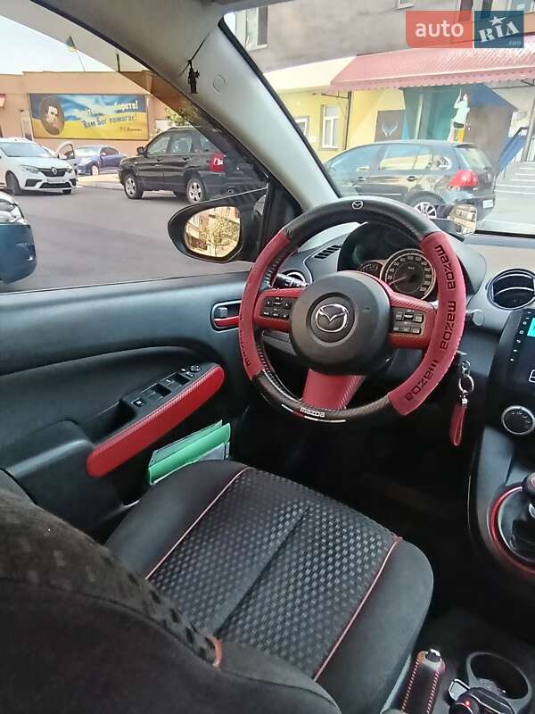 Хэтчбек Mazda 2 2011 в Полтаве фото 6 Хэтчбек Mazda 2 2011 в Полтаве