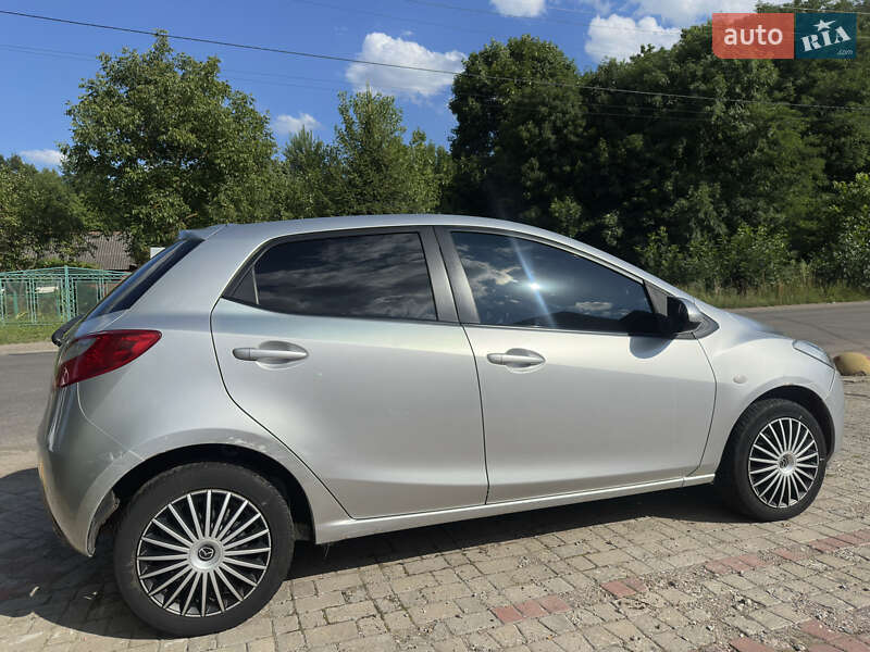 Хэтчбек Mazda 2 2008 в Коломые
