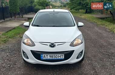 Хетчбек Mazda 2 2012 в Бурштині