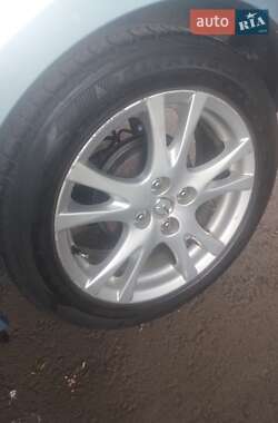 Седан Mazda 2 2010 в Ровно