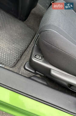 Хетчбек Mazda 2 2009 в 