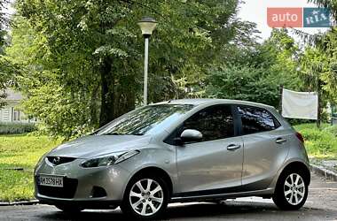 Хетчбек Mazda 2 2009 в Житомирі