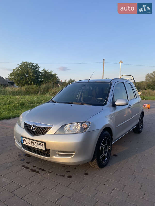 Mazda 2