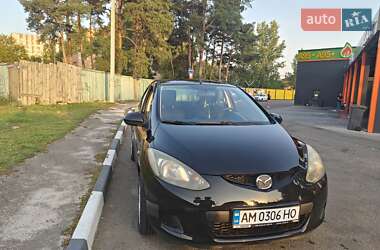 Хэтчбек Mazda 2 2008 в 