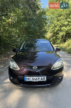 Хэтчбек Mazda 2 2008 в 
