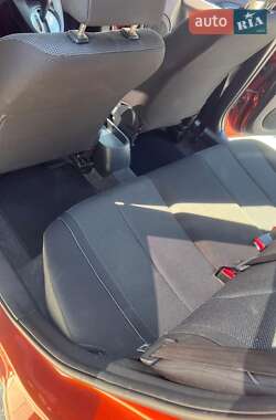 Седан Mazda 2 2008 в 