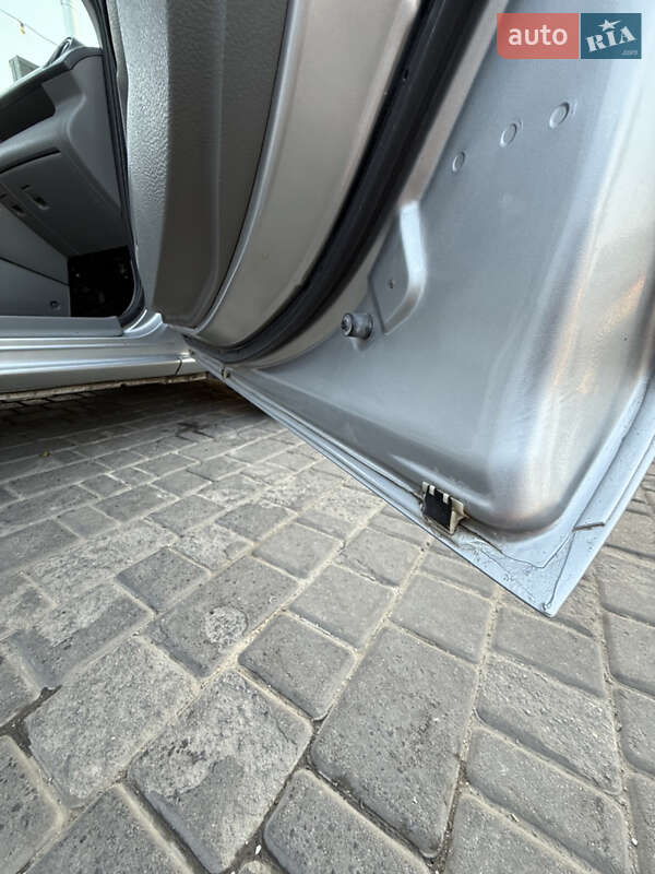 Хэтчбек Mazda 2 2004 в Каменец-Подольском