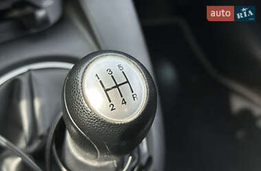 Хэтчбек Mazda 2 2009 в 