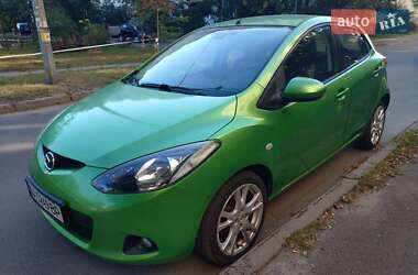 Хэтчбек Mazda 2 2008 в 