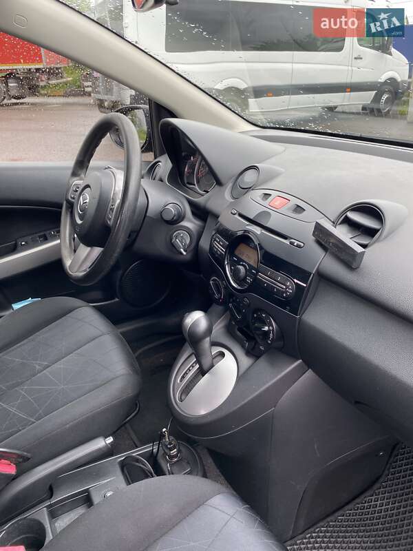 Хетчбек Mazda 2 2011 в Рівному фото 11 Хетчбек Mazda 2 2011 в Рівному