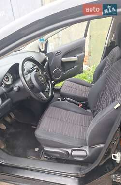 Хэтчбек Mazda 2 2007 в 