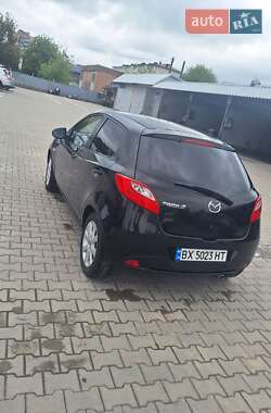 Хэтчбек Mazda 2 2007 в 