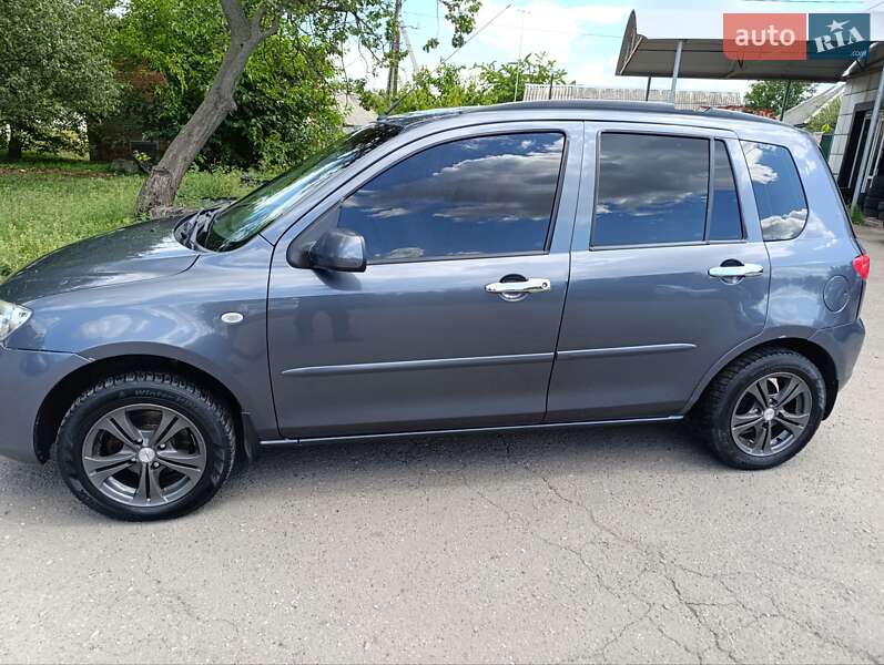 Хэтчбек Mazda 2 2003 в Харькове