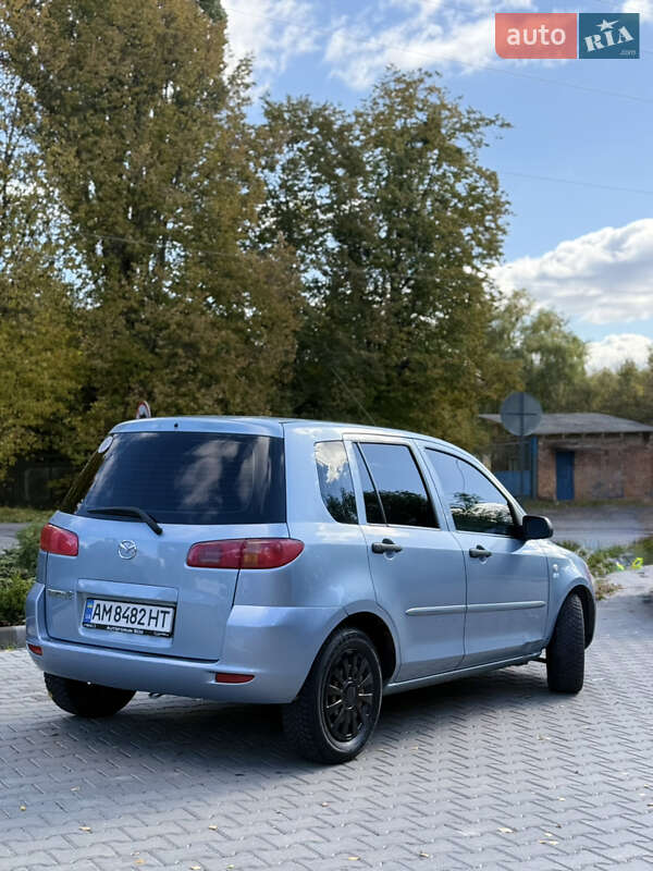 Хетчбек Mazda 2 2004 в Жмеринці