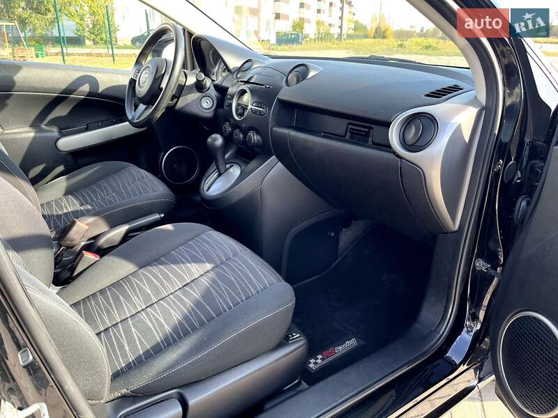 Хетчбек Mazda 2 2009 в Славуті фото 36 Хетчбек Mazda 2 2009 в Славуті
