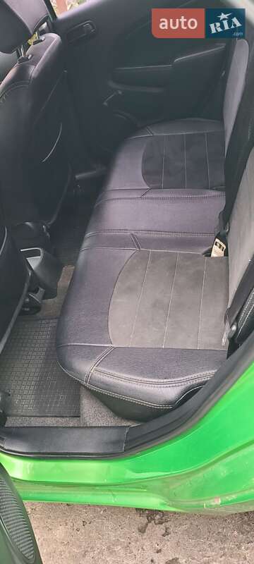 Хетчбек Mazda 2 2008 в Хмельницькому