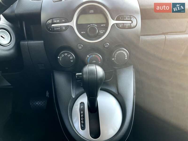 Хэтчбек Mazda 2 2009 в Славуте фото 31 Хэтчбек Mazda 2 2009 в Славуте