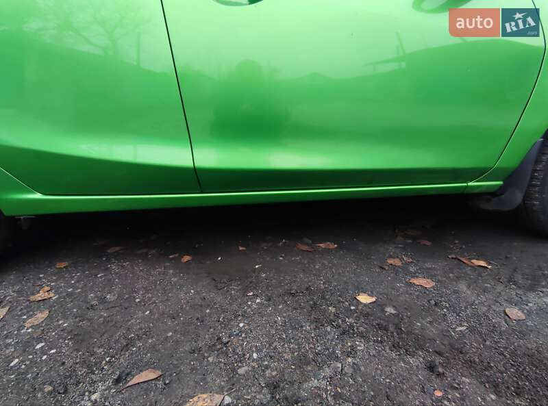 Хэтчбек Mazda 2 2008 в Першотравенске фото 12 Хэтчбек Mazda 2 2008 в Першотравенске