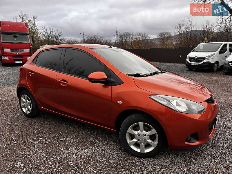 Хэтчбек Mazda 2 2008 в Кременце