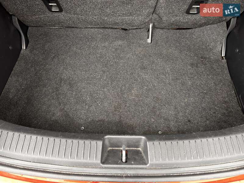 Хэтчбек Mazda 2 2008 в Кременце