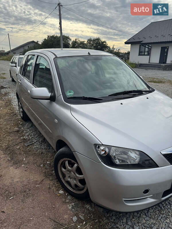 Хетчбек Mazda 2 2006 в Житомирі фото 3 Хетчбек Mazda 2 2006 в Житомирі