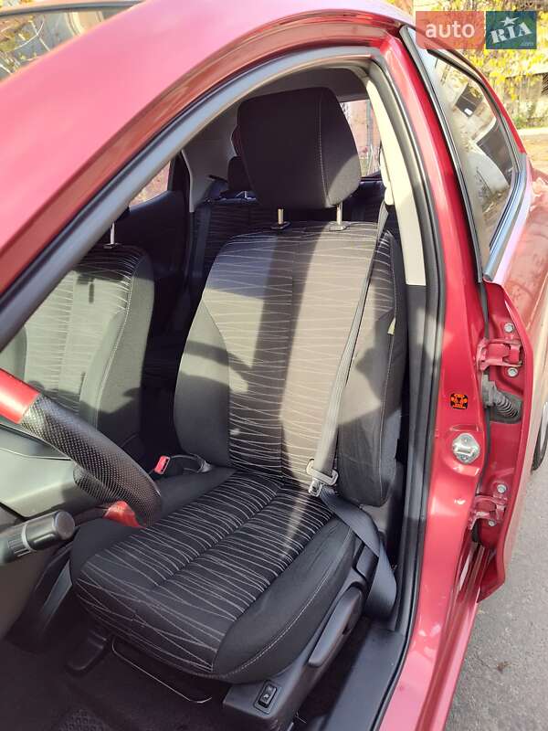 Хэтчбек Mazda 2 2008 в Одессе