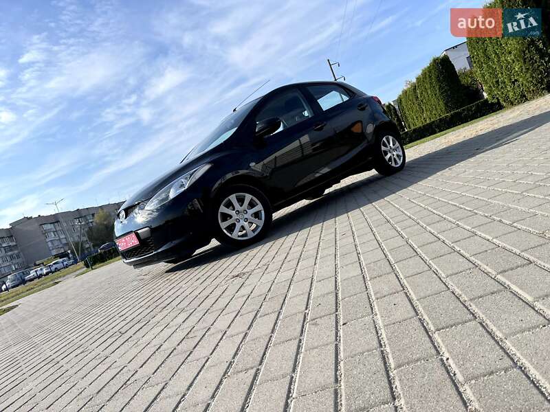 Хэтчбек Mazda 2 2009 в Славуте