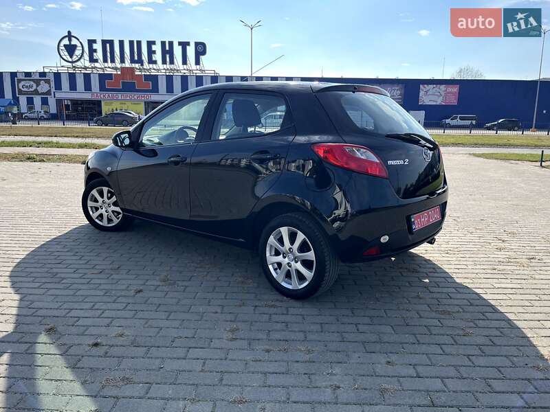 Хэтчбек Mazda 2 2009 в Славуте