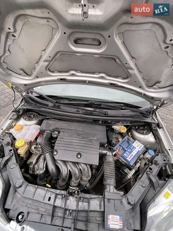 Хетчбек Mazda 2 2003 в Харкові