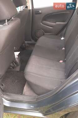 Хэтчбек Mazda 2 2008 в Сарнах