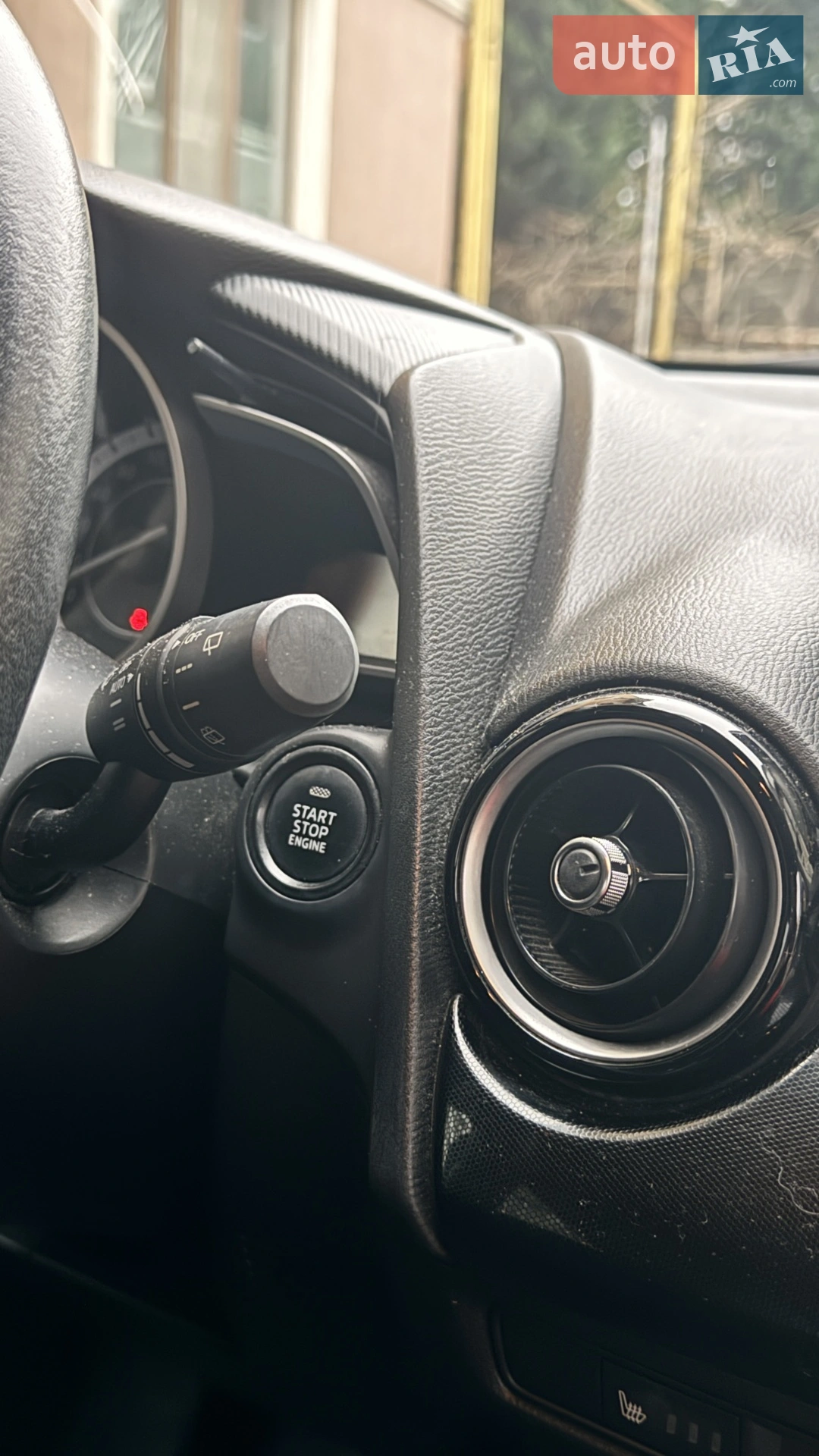 2016 Mazda 2 - мініатюра 15