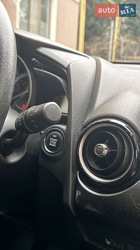 Хетчбек Mazda 2 2016 в Одесі фото 14 Хетчбек Mazda 2 2016 в Одесі