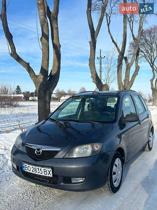 Mazda 2 2003