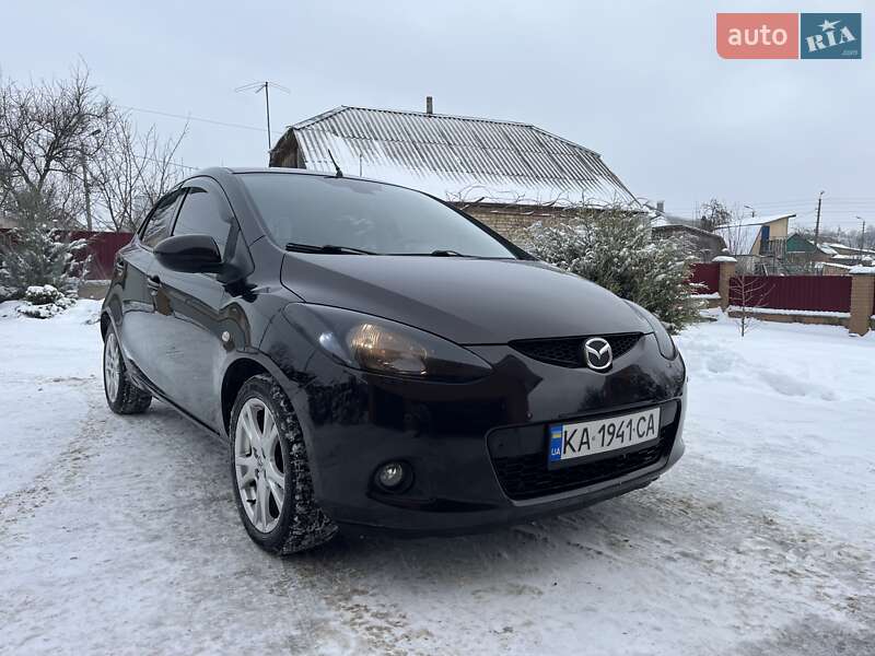 Хетчбек Mazda 2 2008 в Києві