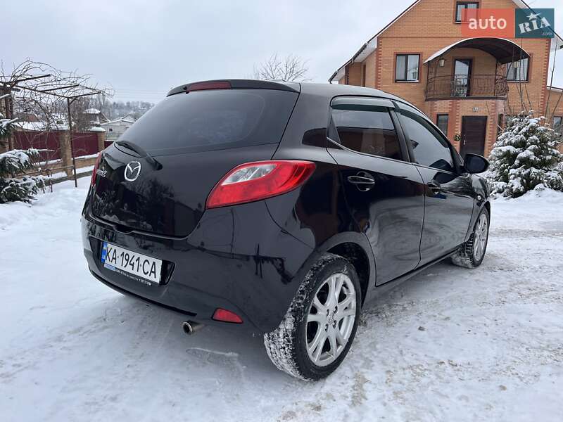 Хетчбек Mazda 2 2008 в Києві