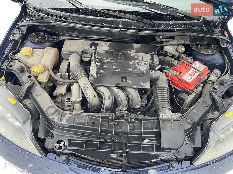 Хетчбек Mazda 2 2006 в Львові фото 47 Хетчбек Mazda 2 2006 в Львові