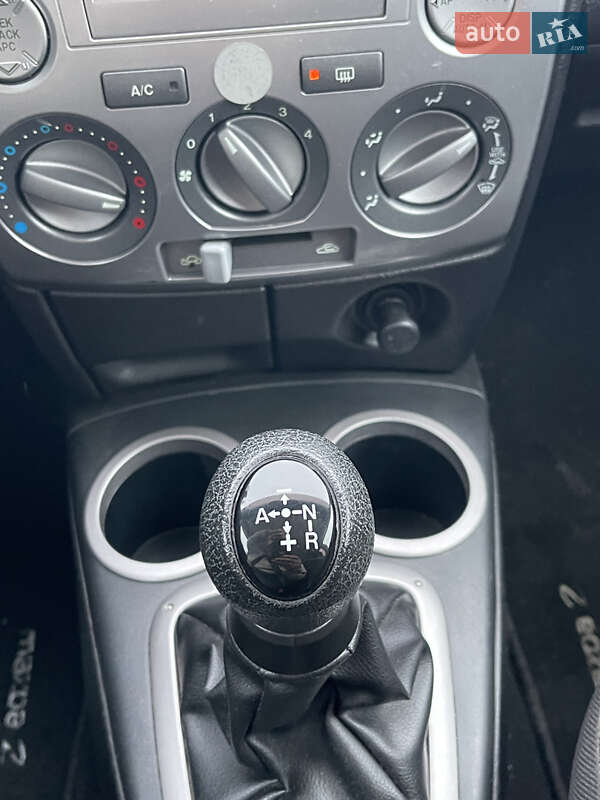 Хетчбек Mazda 2 2006 в Львові фото 35 Хетчбек Mazda 2 2006 в Львові