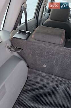 Хэтчбек Mazda 2 2003 в Терновке