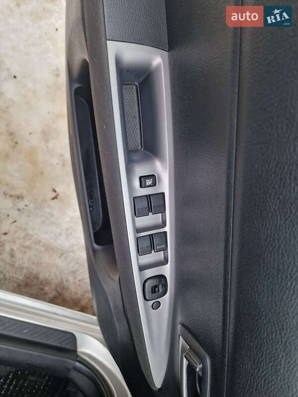 Хэтчбек Mazda 2 2005 в Харькове