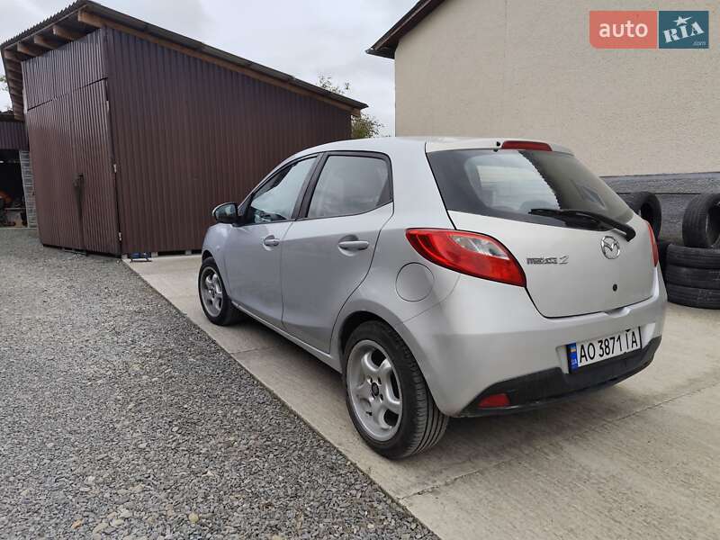 Хэтчбек Mazda 2 2007 в Виноградове фото 5 Хэтчбек Mazda 2 2007 в Виноградове