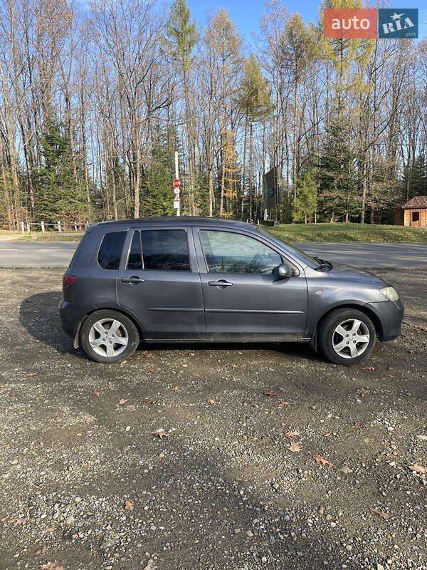 Хетчбек Mazda 2 2004 в Берегомету