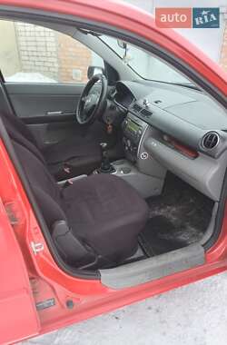 Хэтчбек Mazda 2 2004 в Умани