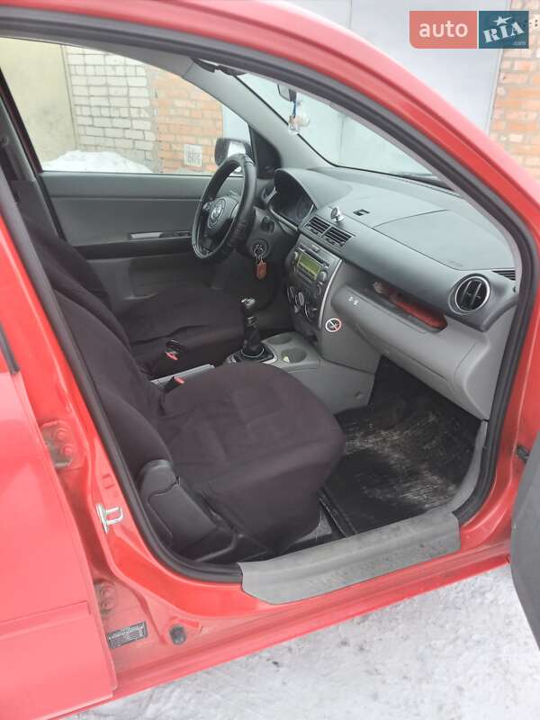 Хэтчбек Mazda 2 2004 в Умани