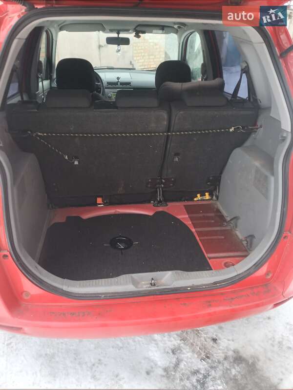 Хэтчбек Mazda 2 2004 в Умани