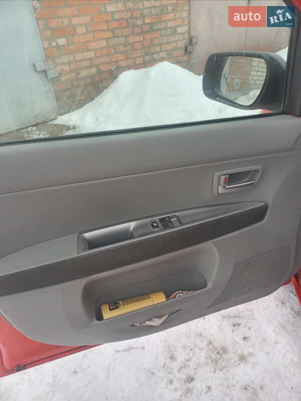 Хэтчбек Mazda 2 2004 в Умани