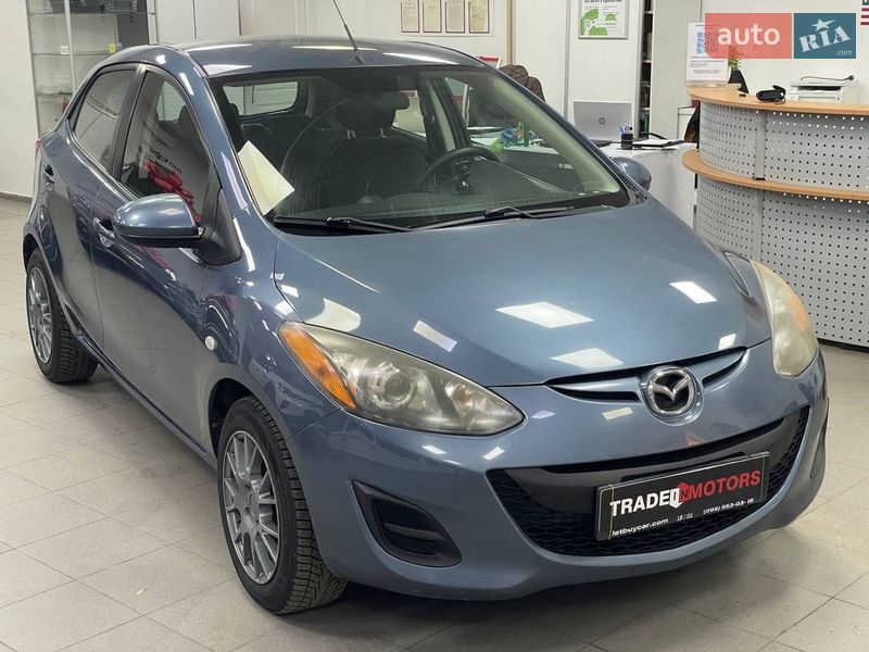 Хэтчбек Mazda 2 2013 в Киеве